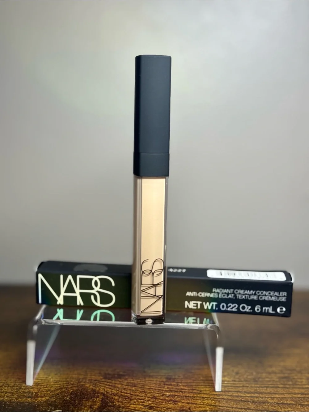 Nars radiant creamy concealer light 2.2 nougatine